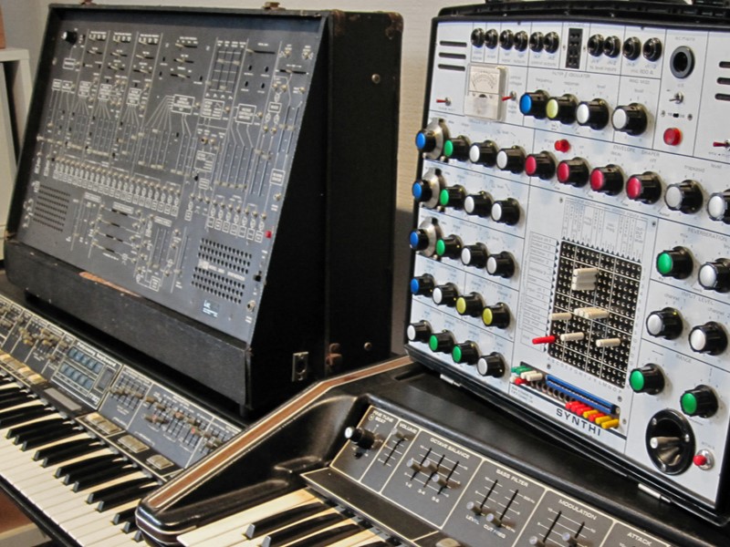Synthi AKS